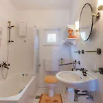 Mm * Podstrana