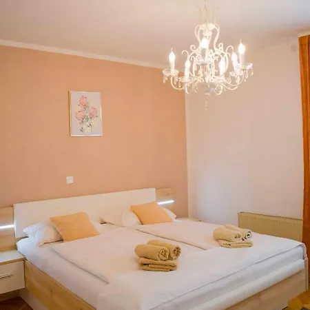 Apartment Mm Podstrana
