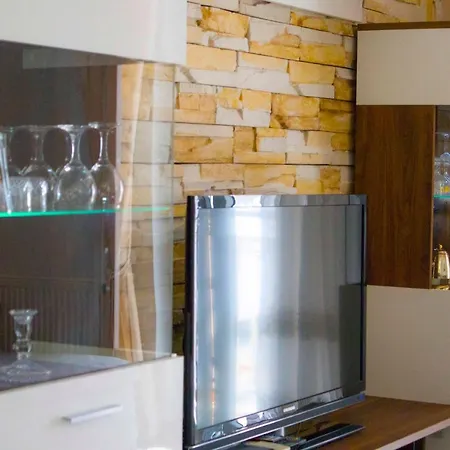 Apartment Mm Podstrana